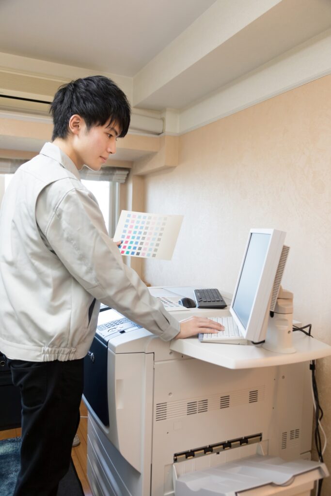 プリンタの接続設定、印刷できないトラブル、スキャン方法なども丁寧にサポートします。ご自宅出張サービスもご利用ください。